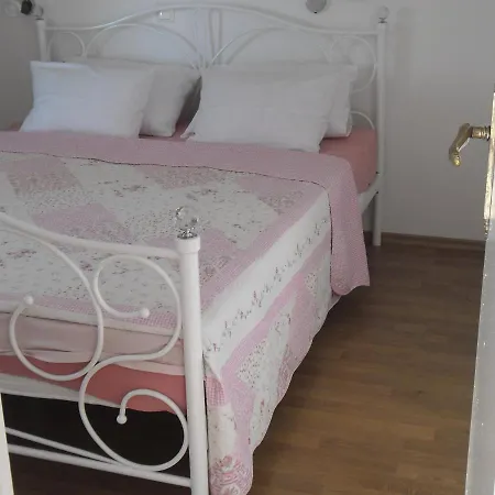 Mirta Apartment Stara Baska Exterior photo