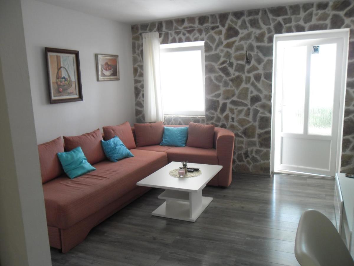Apartment Mirta